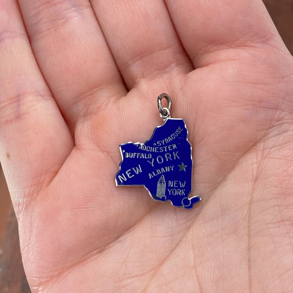 Vintage Wells 925 Sterling Silver Cloisonné "New York" State Map Pendant Charm